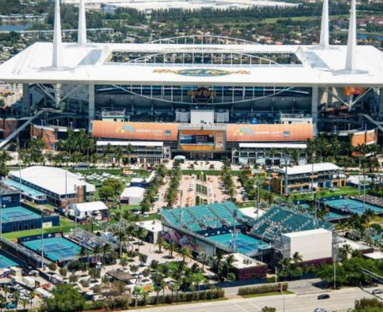 وكالة نزاهة التنس تدافع عن قاعدة الاستحمام "غير المريحة" بعد انتقادات