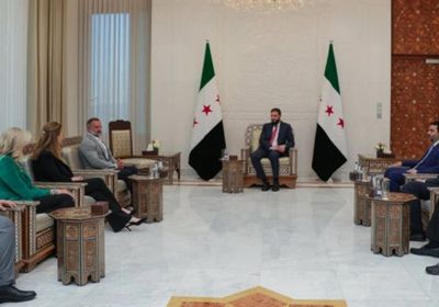 الشرع يلتقي نائبين بالكونجرس الأمريكي في دمشق