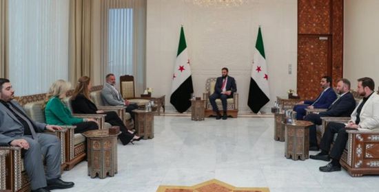 الشرع يلتقي نائبين بالكونجرس الأمريكي في دمشق