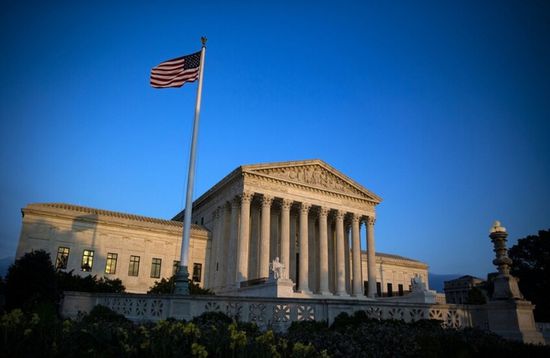 مؤقتاً.. المحكمة العليا الأمريكية تقرر إيقاف ترحيل الفنزويليين