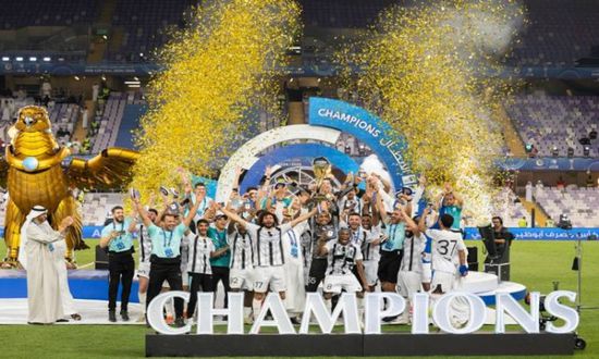 الجزيرة يتوج بلقب كأس رابطة المحترفين الإماراتية
