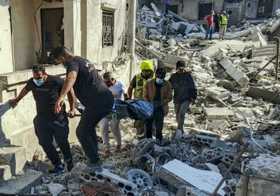 مقتل أكثر من 90 شخصًا في غارات إسرائيلية بغزة