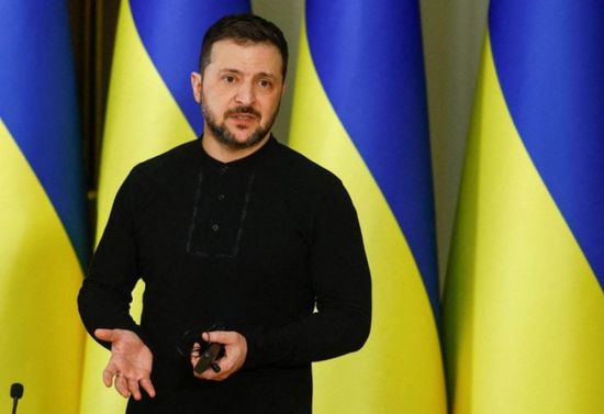 زيلينسكي: القتال مستمر في منطقتي كورسك وبيلغورود الروسيتين