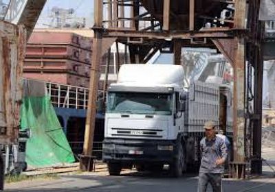 سوريا تعلن وصول أول باخرة قمح إلى اللاذقية منذ الإطاحة بالأسد