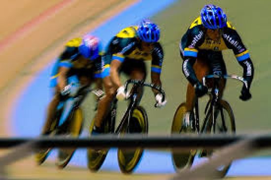 سكيلموس يفوز بسباق أمستل جولد للدراجات على حساب بوجاتشر