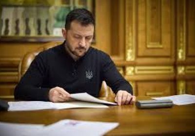 زيلينسكي يقترح وقف روسيا هجمات المُسيرات والصواريخ