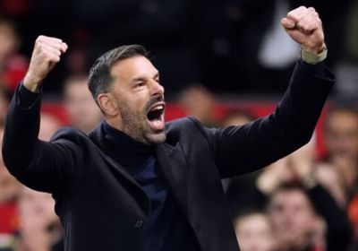 فان نيستلروي يرغب في حسم مستقبله قريبًا بعد هبوط ليستر