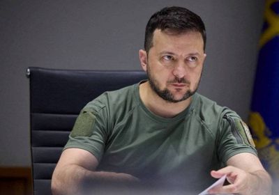 زيلينسكي يتهم روسيا بانتهاك الهدنة أكثر من ألف مرة
