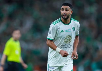 رياض محرز يحصد جائزة مهمة في الدوري السعودي