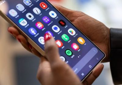 "بيربليكسي إيه آي" تسعى لاقتحام سوق الهواتف الذكية