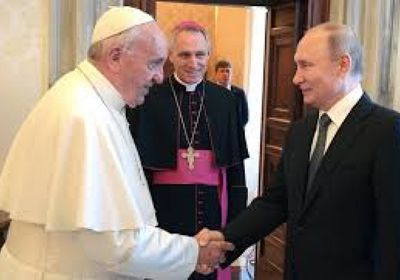 بوتين يرسل تعازيه في وفاة البابا فرنسيس