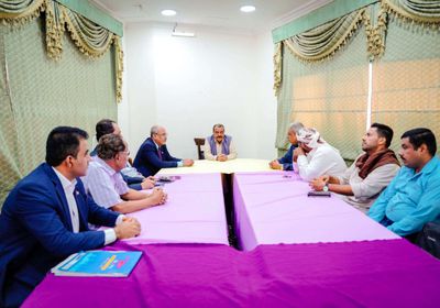نائب رئيس الانتقالي يدعو للعودة إلى ميثاق مؤتمر حضرموت الجامع