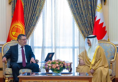 عاهل البحرين ورئيس قيرغيزستان يبحثان المستجدات الإقليمية والدولية