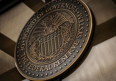 رئيس الفيدرالي في نيويورك: لا حاجة وشيكة لتغيير الفائدة