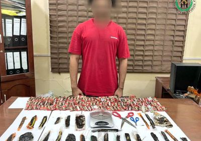 بعد مداهمة منزله.. سقوط مروج مخدرات في المنصورة