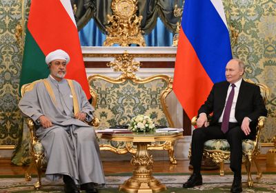 سلطان عمان والرئيس الروسي يبحثان المستجدات العالمية والإقليمية
