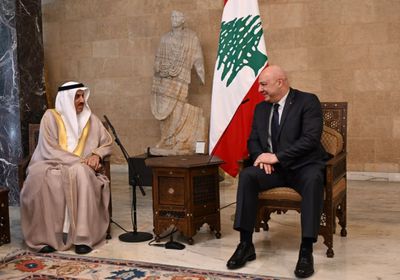 الرئيس اللبناني يستقبل صقر غباش في بيروت