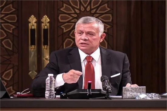 عاهل الأردن لوفد أمريكي: يجب وقف إطلاق النار بغزة.. وإيصال المساعدات