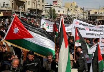 الأردن يحظر جماعة الإخوان المسلمين ويصادر أصولها ومكاتبها