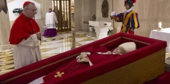 الفاتيكان يعلن الحداد 9 أيام على البابا فرنسيس