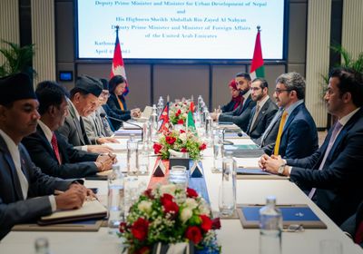 وزير الخارجية الإماراتي يلتقي براكاش مان سينغ في نيبال