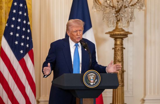 ترامب يعتزم رفع الرسوم الجمركية على السيارات الكندية