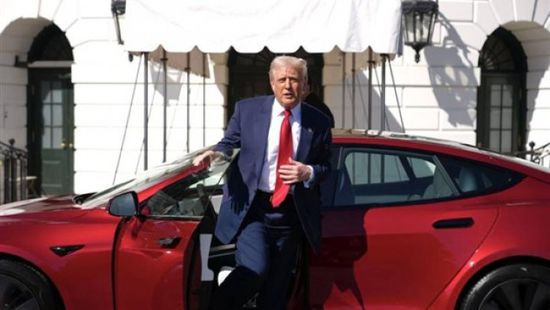       12 ولاية أمريكية تقاضي ترامب بسبب الرسوم الجمركية