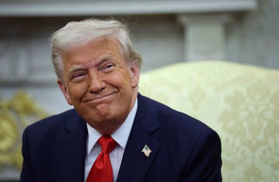 ترامب يحتفل بمرور 100 يوم على توليه منصبه بولاية ميشيغان