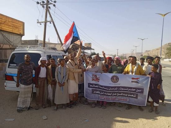 موكب حاشد من سيئون للمشاركة بفعالية "حضرموت أولاً"