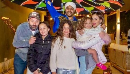 حقيقة ارتباط كريم محمود عبد العزيز بالفنانة دينا الشربيني