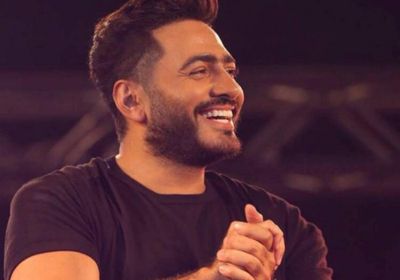 إصابات في حفل تامر حسني بعد سقوط حامل حديدي