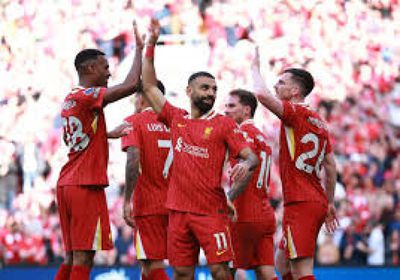 ليفربول يسحق توتنهام ويحصد لقب الدوري الإنجليزي الممتاز