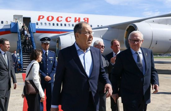 وزير الخارجية الروسي يصل البرازيل للمشاركة باجتماع الـ"بريكس"