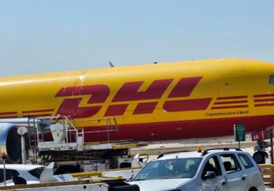 "دي إتش إل": تعليق الشحنات باهظة الثمن للأفراد بأمريكا