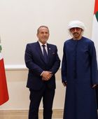 عبدالله بن زايد يستقبل وزير خارجية بيرو في أبوظبي