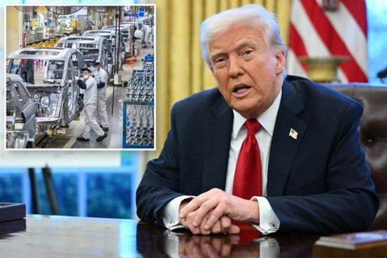 ترامب يخفف الرسوم الجمركية عن شركات السيارات