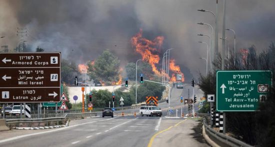 بعد اندلاع حرائق.. إسرائيل تُجلي سكاناً وتغلق طرقًا قرب القدس