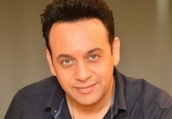 تطورات الحالة الصحية للفنان مصطفى قمر