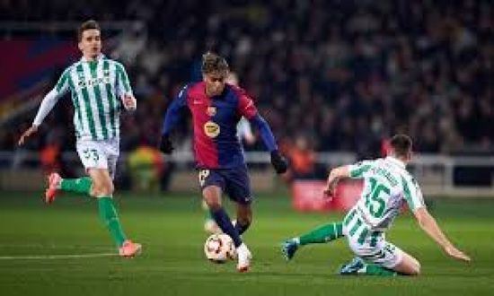 برشلونة المجهد يتطلع لتوسيع الفارق مع ريال مدريد قبل القمة