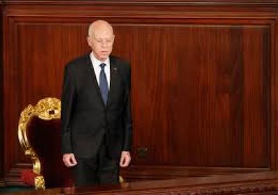 معارضو ومؤيدو الرئيس التونسي يحتجون بالعاصمة