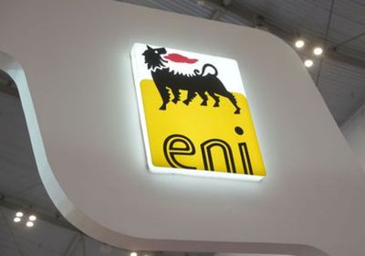 أرباح إيني تتراجع والشركة تخفض الإنفاق الرأسمالي