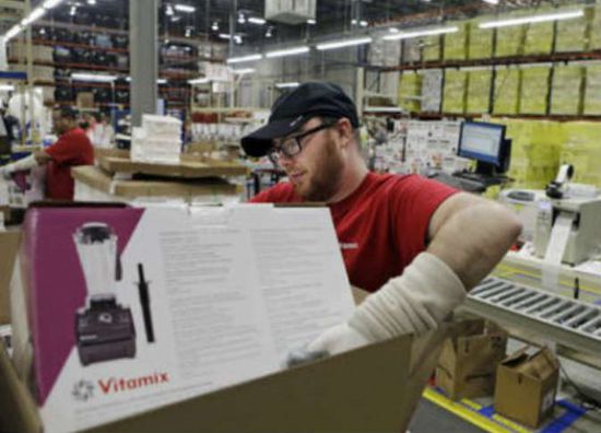 استباق التعريفات الجمركية يرفع طلبيات السلع المعمرة في الولايات المتحدة