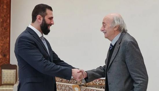 جنبلاط يلتقي الرئيس السوري في قصر الشعب