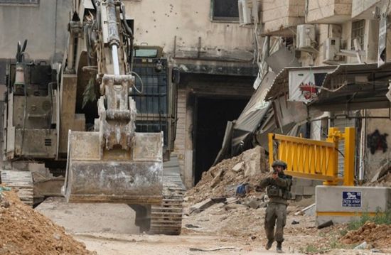 القوات الإسرائيلية تعتزم هدم 100 منزل للاجئين في طولكرم