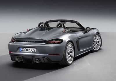 "بورشه" تخفض توقعات المبيعات والأرباح بعد رسوم ترامب