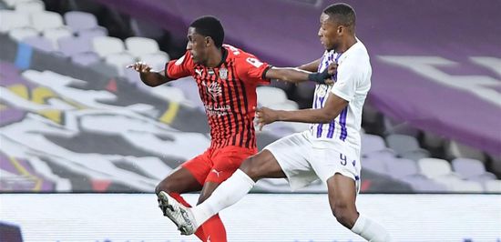 تعادل مخيب للآمال للعين أمام الجزيرة في الدوري الإماراتي