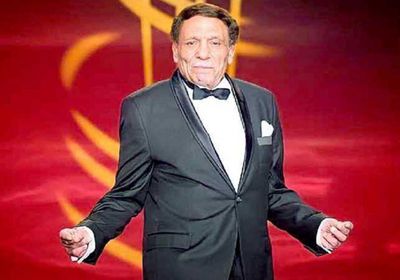 عادل إمام يعتزم الاحتفال بعيد ميلاده