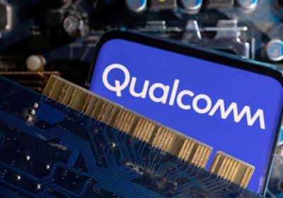 كوالكوم تتجاوز التوقعات بأداء قوي للربع الثاني بمبيعات الرقائق