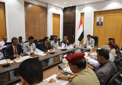 تنفيذي حضرموت يناشد "الرئاسي" معالجة أزمة الكهرباء