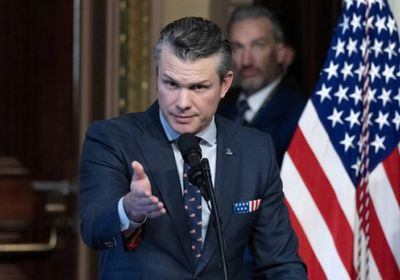 وزير الدفاع الأمريكي يوجه بفض عدد كبار الضباط بالجيش